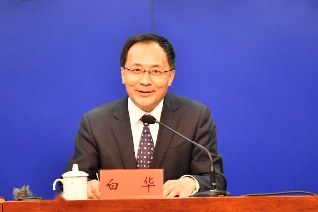 宁夏推选出战"疫"模范3347名,70%以上来自一线,都在身边5月11日,自治