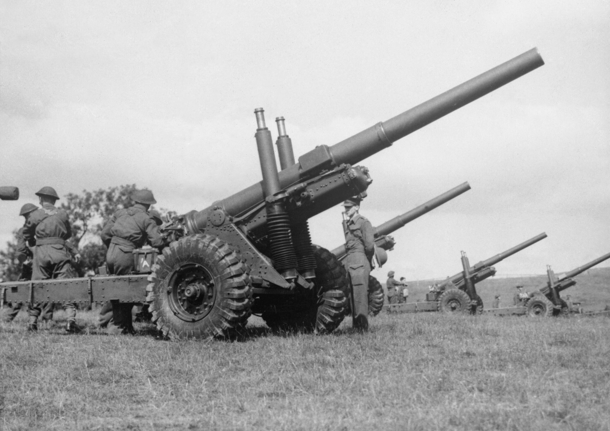 英国68磅火炮图片