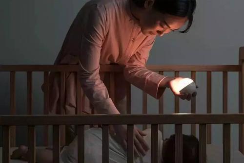 夜奶什么时候断宝宝发出4个断夜奶信号妈妈接收到了吗