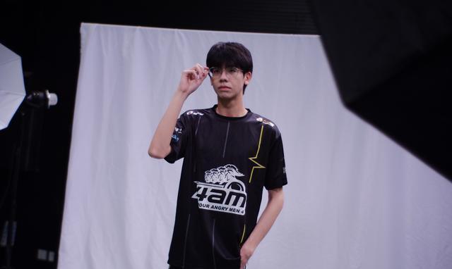 4am洲际赛定妆照出炉,永远憨,小鹿懵,小龙主c,韦神更具杀气