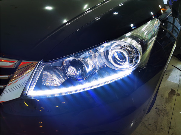 太原改灯本田雅阁大灯改装亮野l2led双光透镜超光炮一抹蓝日行灯