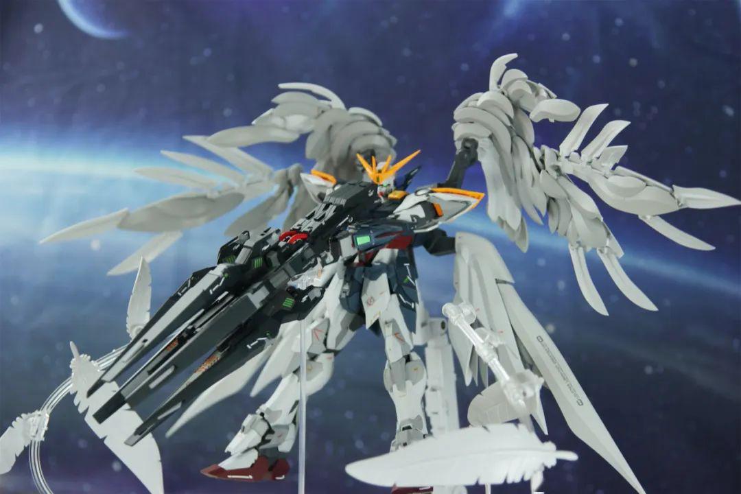 【佳作】星辰的飞翼掉毛_高达模型