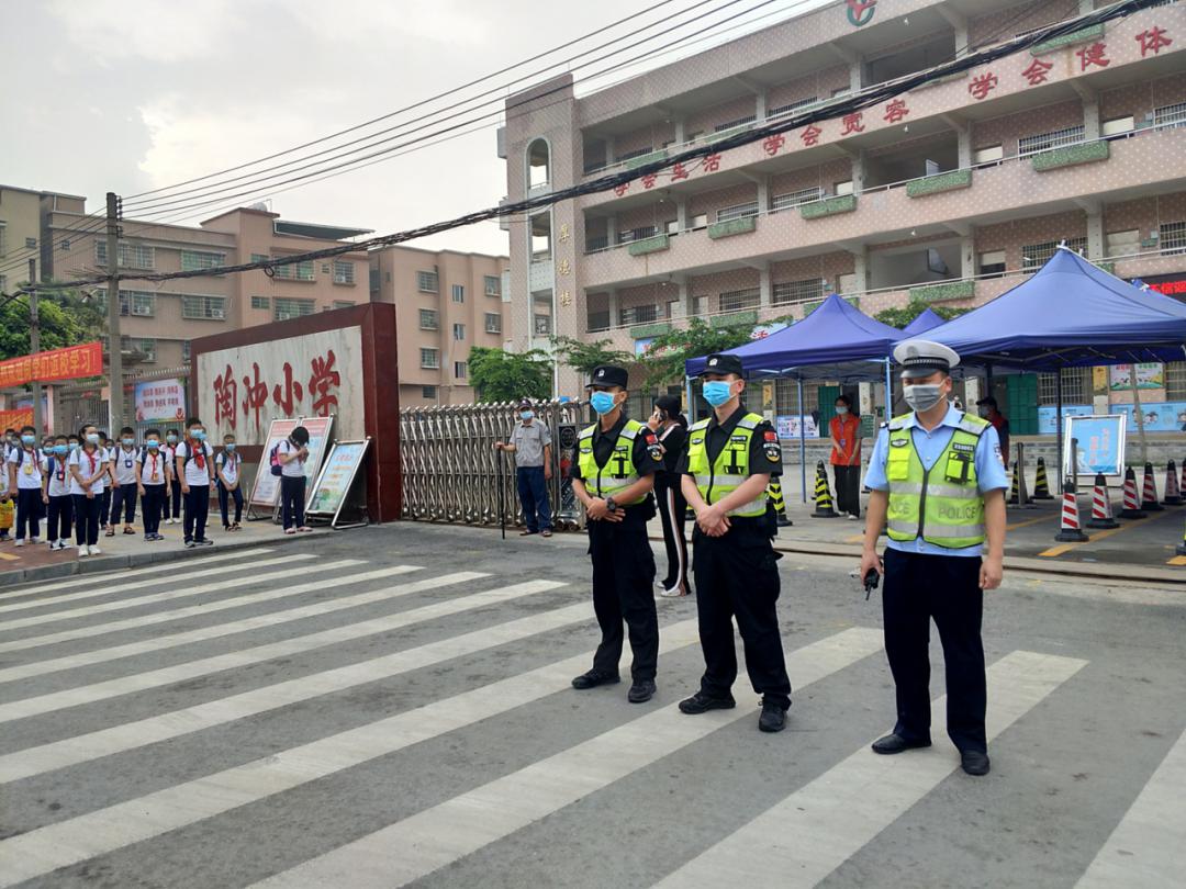 多图直击今日四会2万多学生返校复课