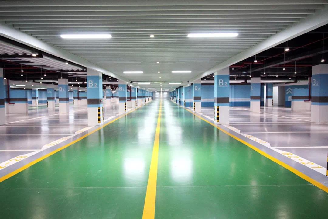 车行动区,车停静区,专用人行斑马线,管线排布上,金钟环球中心地下车库
