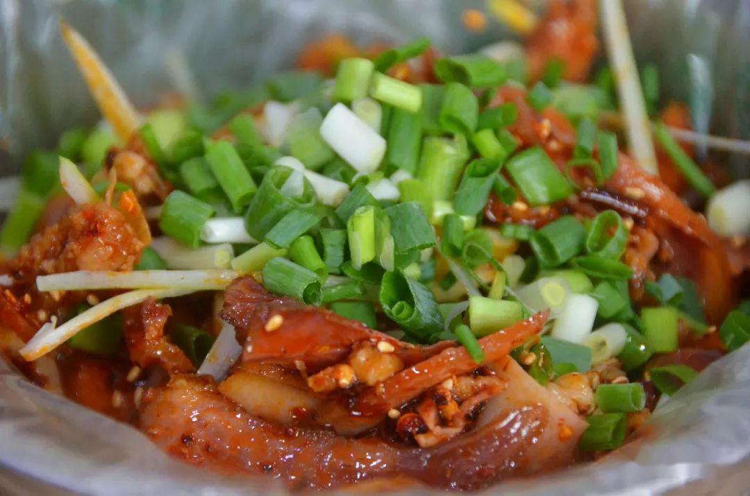 口水长流下班别忘了老妈喊你切点烧腊回家噢筠连人