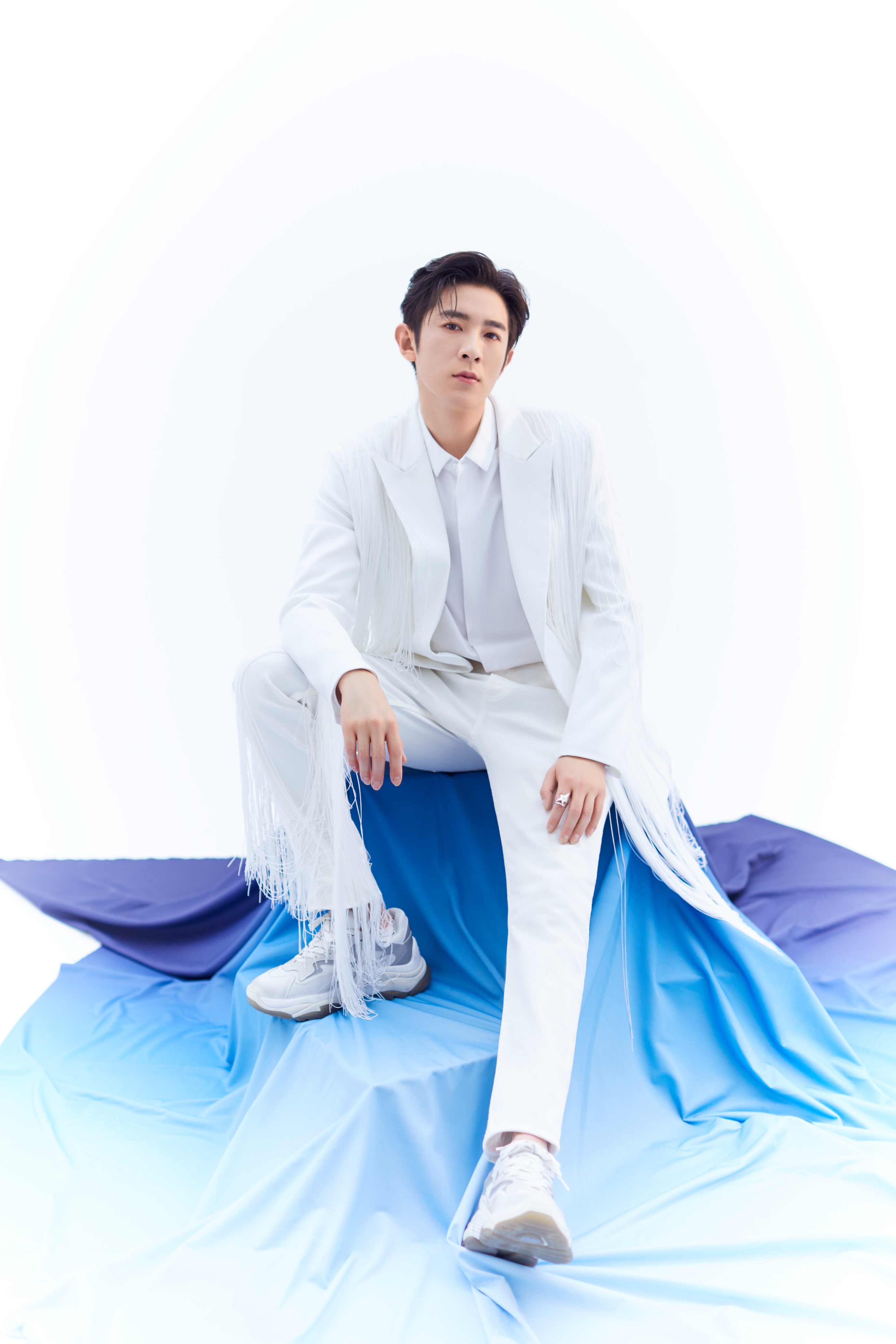 娱乐圈的前浪后浪都在穿它!揭开男明星一招搞定时髦造型的秘密