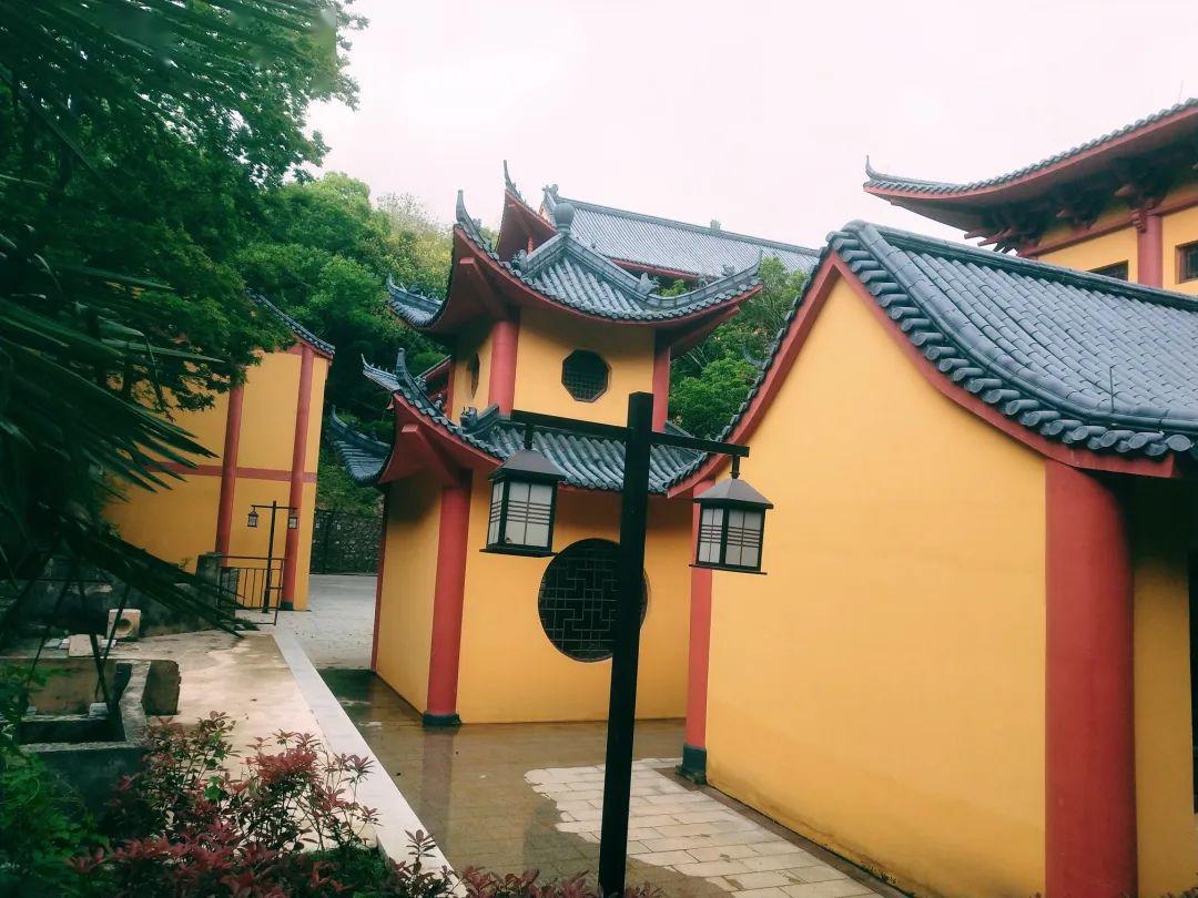 骑游铜山寺这边风景独好