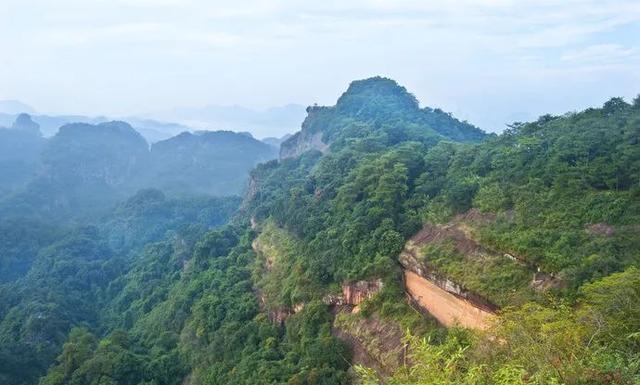 閱丹公路爆美絲帶自駕韶關5a丹霞鎮遊世界自然遺產