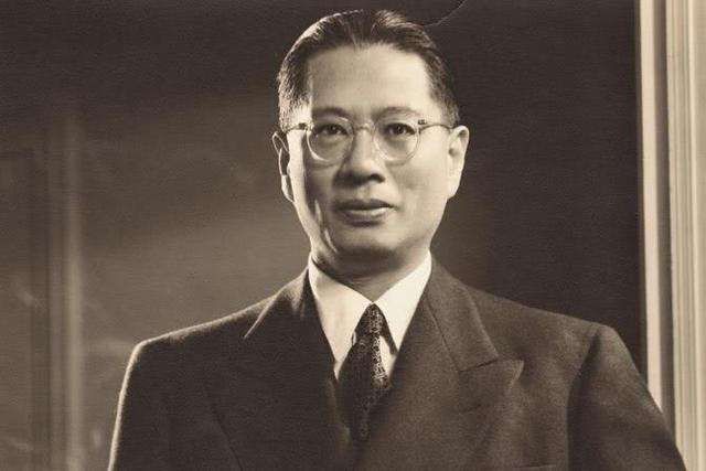 宋子文为张学良请来了德国名医米勒,戒毒过程并不容易,可张学良凭借极