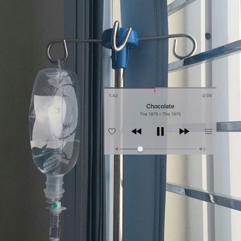 微丧·治愈·背景图:怀旧的人总是活的像个拾荒者