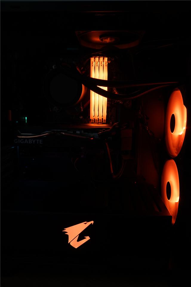 amdyes3600xb450小雕c300机箱的技嘉aorus雕牌半全家桶装机