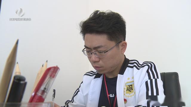 先锋颂驻企联络员叶勋手把手指导心连心抗疫