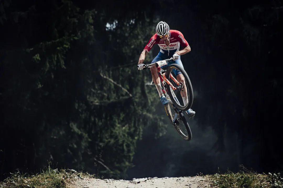 马修范德普尔参与环法希望渺茫将从白路赛重启赛季