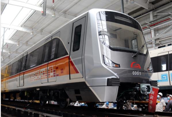 郑州地铁3号线一期首列电客车整编成形力争年内实现初期运营