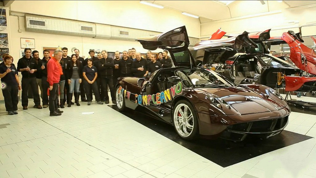 中国第一红人精彩哥到底有多少辆豪车