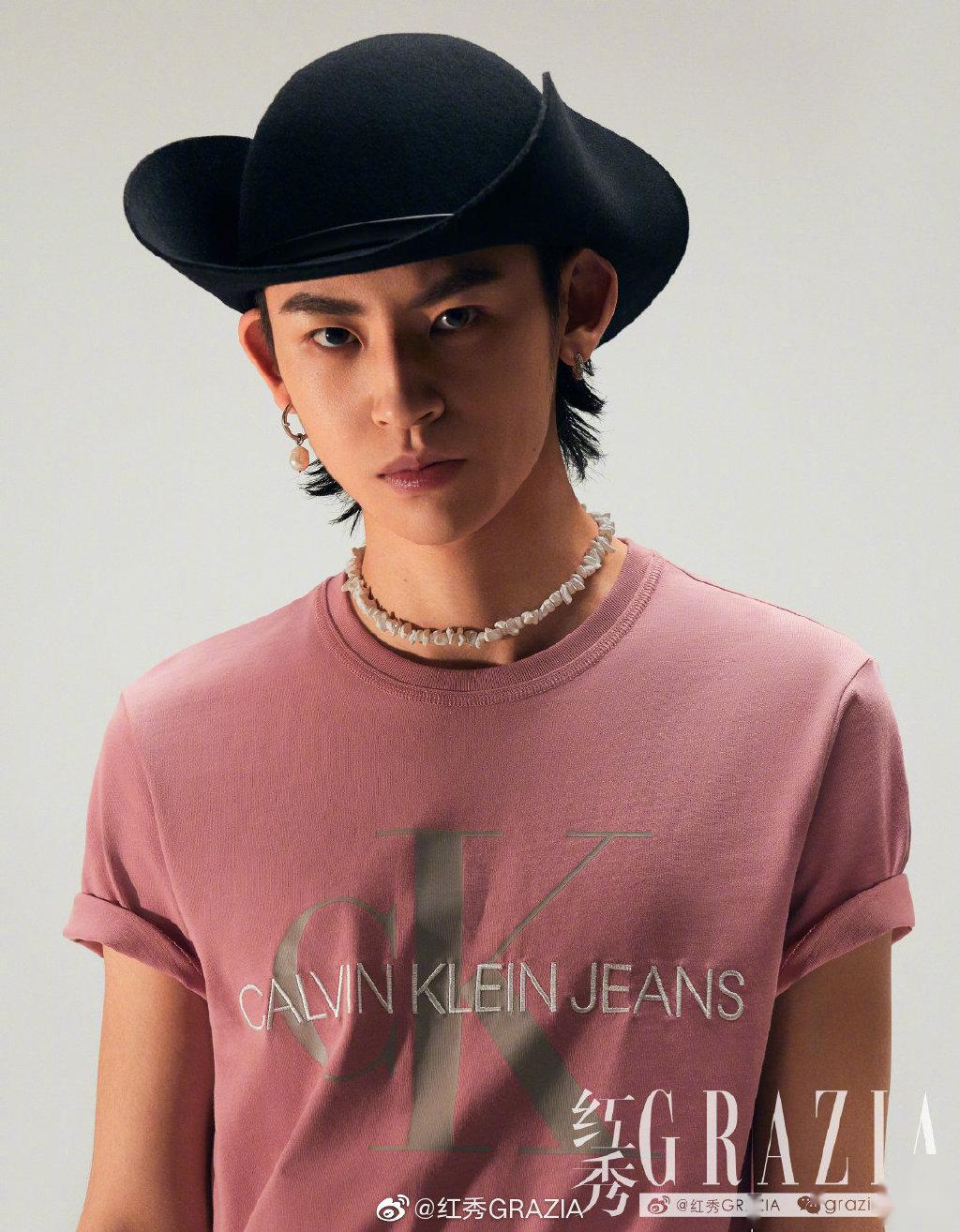 小鬼王琳凯红秀grazia封面大片曝光那个带珍珠耳坠的男孩