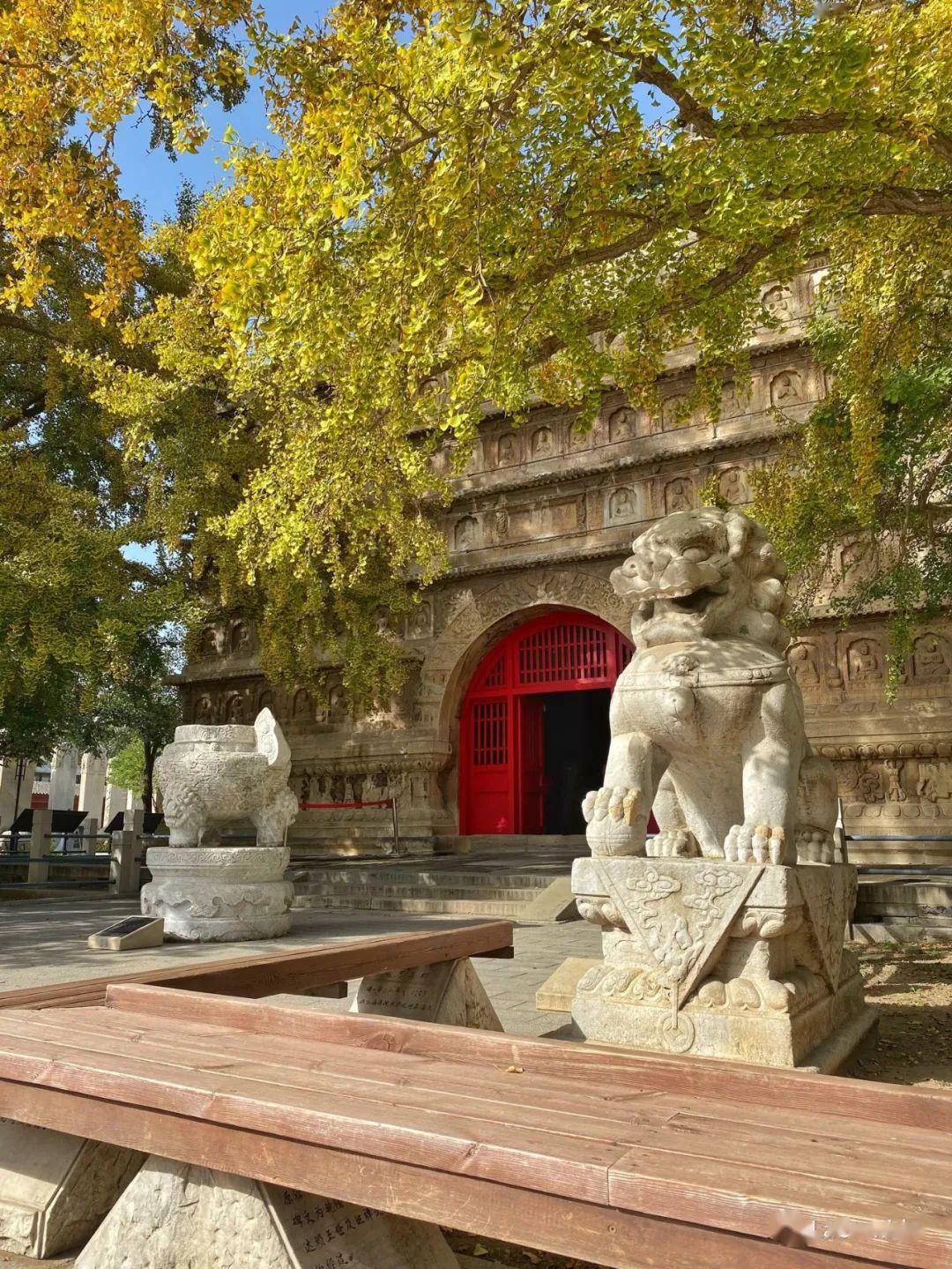 中国红系列75北京动物园后身有一座大多数人不知道的真觉寺