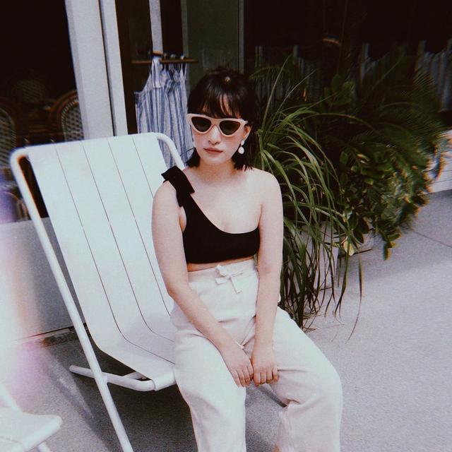 谁说短发女孩不"清爽"?跟着泰国女孩phen穿,清爽干练有女人味