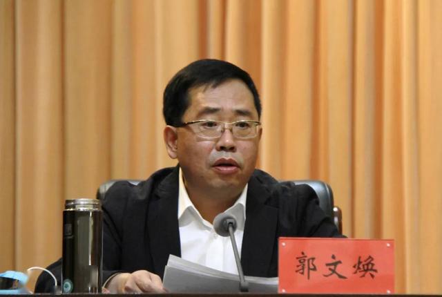 市委副书记,市长赵江涛主持会议5月11日,包头市深化全国文明城市创建