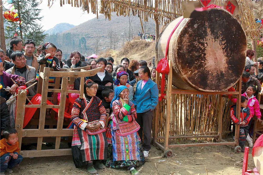 【民俗纪实】苗族跳花节 —— 张秋煌贵州安顺风情摄影作品欣赏