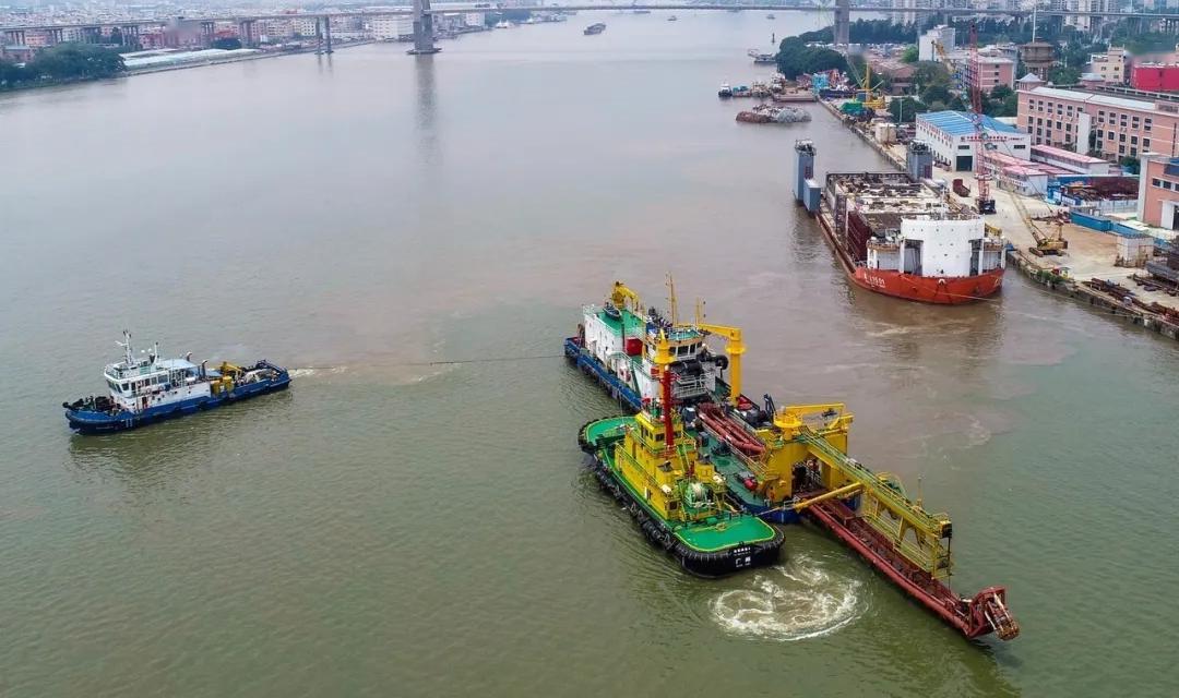 【海事小百科】船舶中的清道夫——挖泥船_泥浆