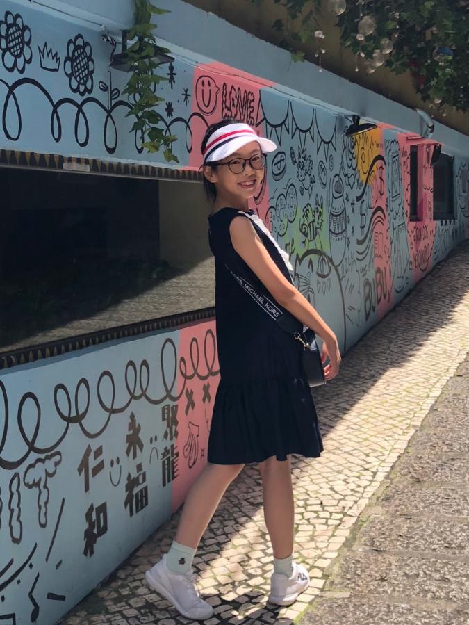 儿童书坊陈熙媛请跟我走进苏菲的世界