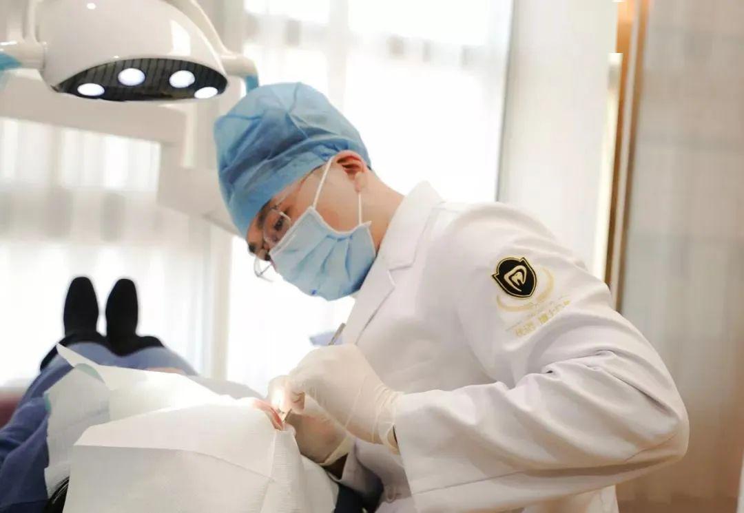 ���ڱ�����ǻҽԺ������������ר�Һţ����ٰ�������ʡʱ�����Ϣ