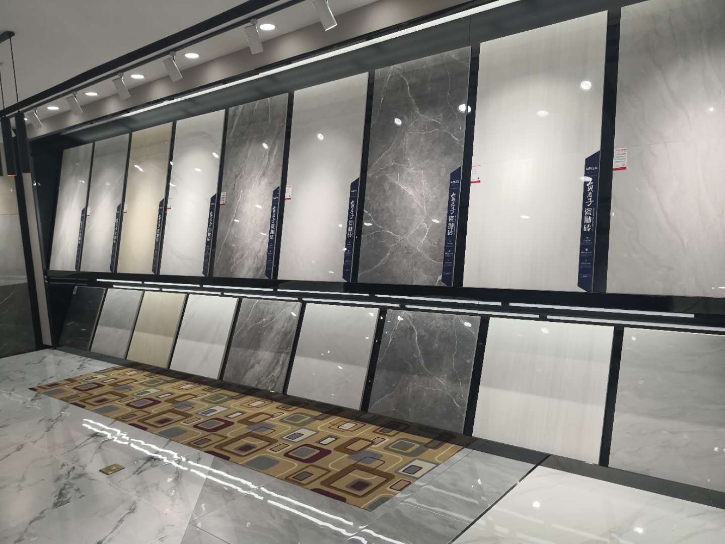 做一个有温度的专卖店威乐斯陶瓷石家庄店面风采展示