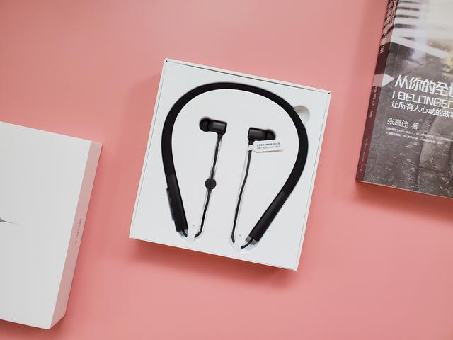 颜值音质都兼顾smartisan无线蓝牙耳机测评