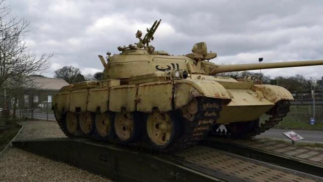 出口,比如说用苏联t62坦克技术在59底子上改改弄出来的69式主战坦克