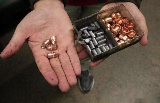 如果子弹可以通用以下武器4选1网友小学生才钟情awm