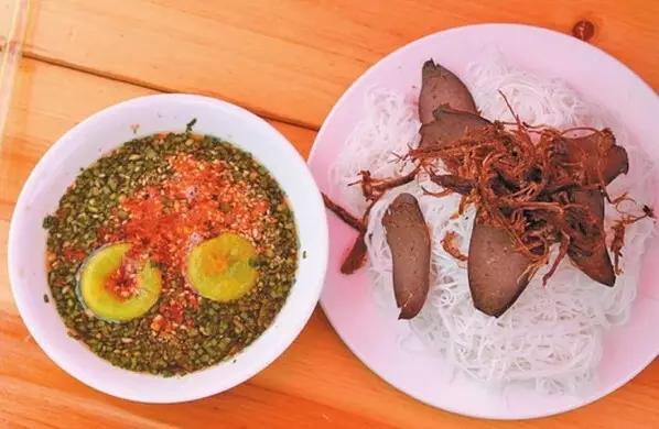 云南的"血腥"美食,你敢挑战几道?_墨江
