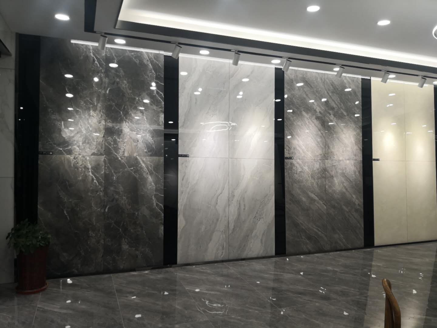 做一个有温度的专卖店,威乐斯陶瓷石家庄店面风采展示!