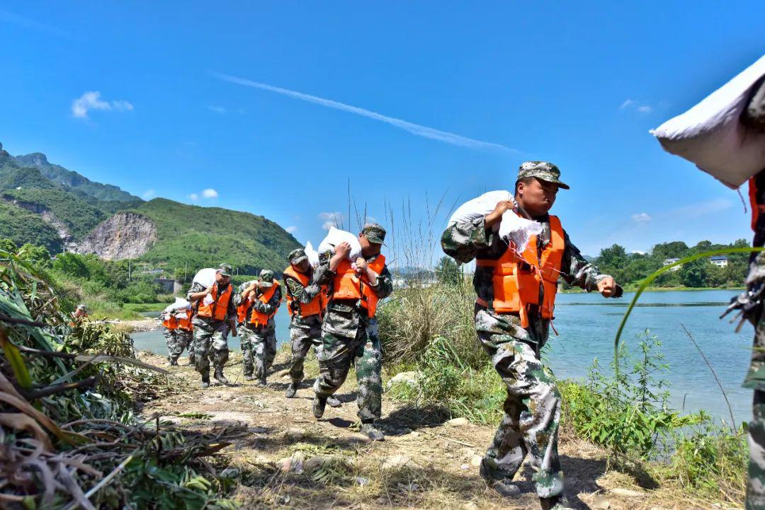 張家界市抗洪搶險和地質災害救援聯合應急演練在永定區舉行