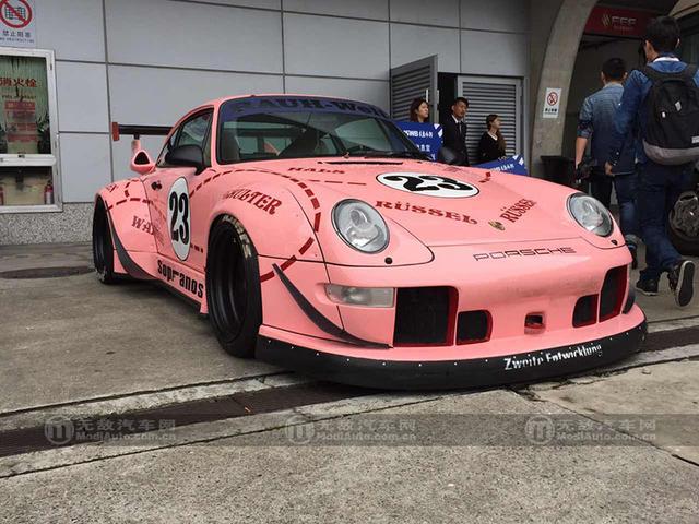 俘获少女利器赛场粉猪rwb宽体993