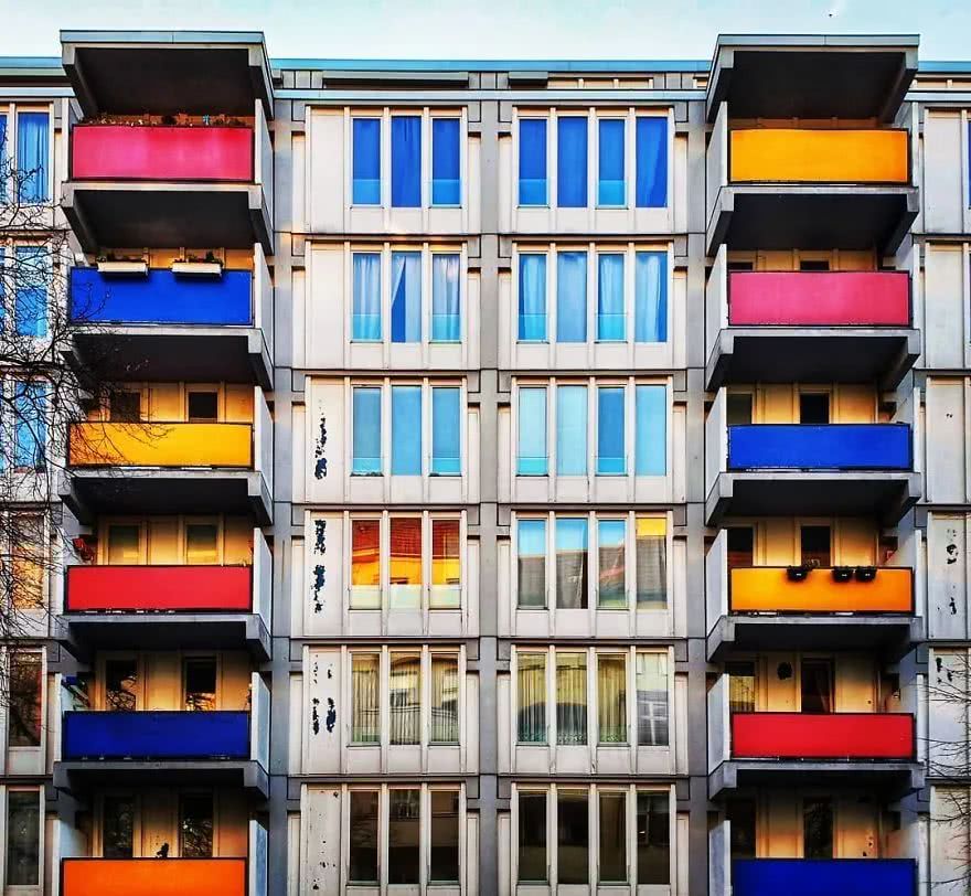 这些色彩绚丽的建筑竟然都出自一个城市