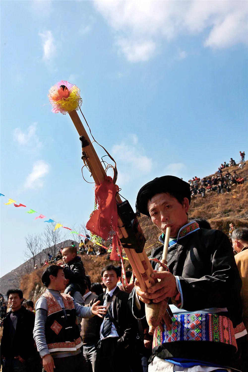 苗族花山节的风俗图片