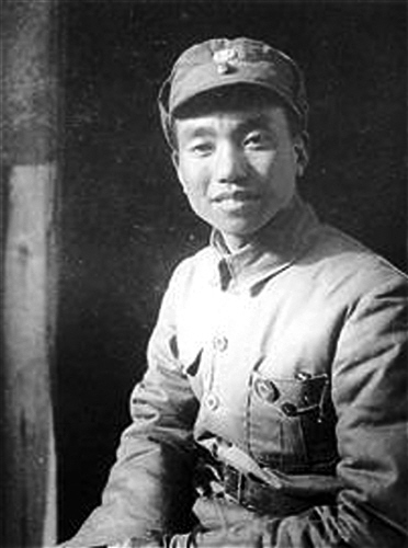 55年授衔时,第一大将,第一上将,第一中将,第一少将都是谁?_将军