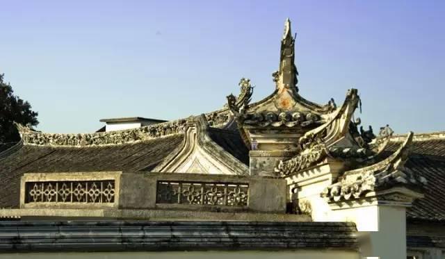 古建筑的屋脊到底厉害在哪里各式屋脊安装和装饰总结