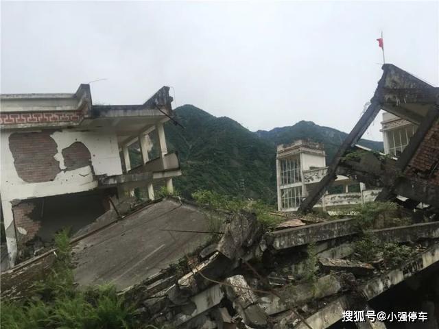 汶川地震十二週年祭:緬懷同胞,致敬英雄_災區