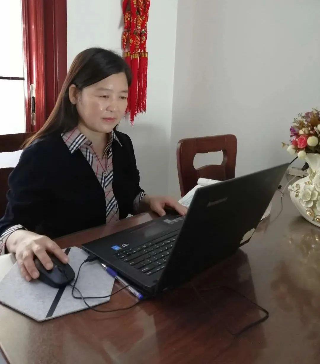 美美与共|石家庄一中东校区召开全体教师线上教学经验分享会_李秀英