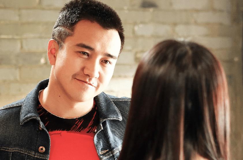 卧底归来揭秘探案中的神秘身份实力演员的倾情演绎