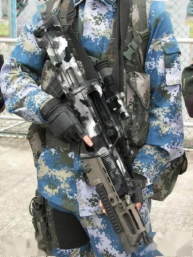 lr4狙击步枪的迷彩涂装▲t97nsr步枪和nar模块化步枪至于为什么枪械