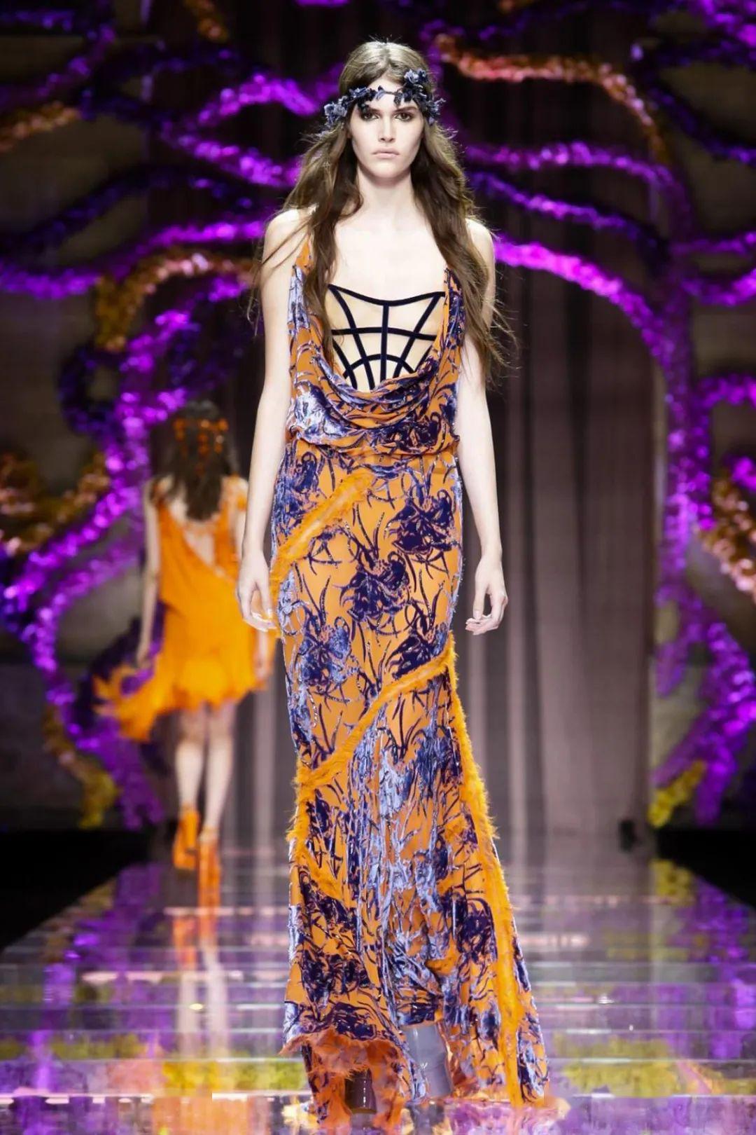 versace2019秋冬高定(versace原单11高定)