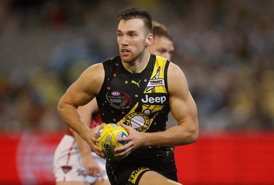 澳式橄榄球职业联赛为重启预热_训练