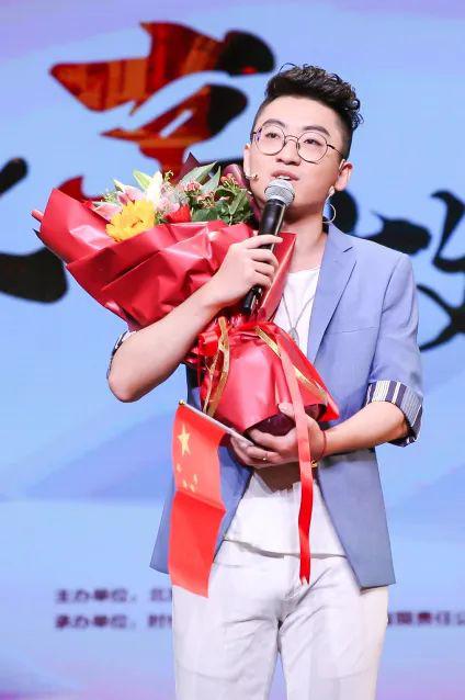 榜样电台主持人:郑能量毕业于中国传媒大学,北京榜样组委会工作人员