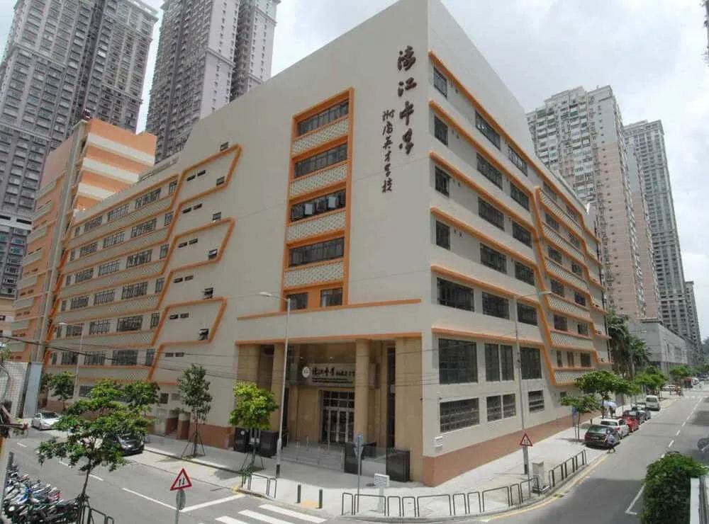 高中生已经于一周前正式复课,这意味着澳门中学阶段教育全面复课