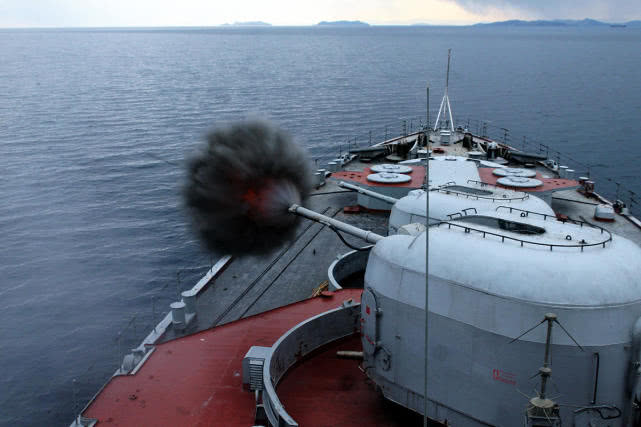 原创世界大战一触即发美英军舰勇闯巴伦支海大批轰炸机直扑欧洲