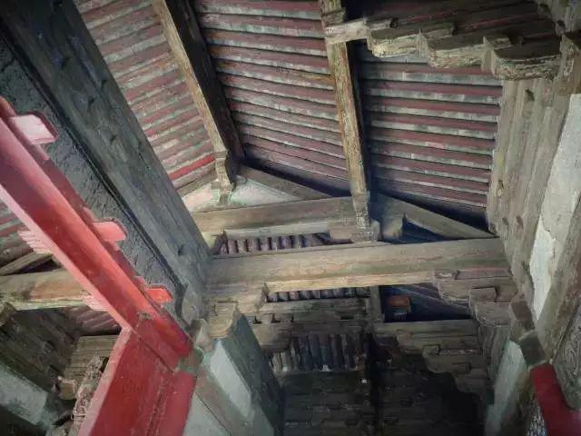 古建筑的屋脊到底厉害在哪里各式屋脊安装和装饰总结