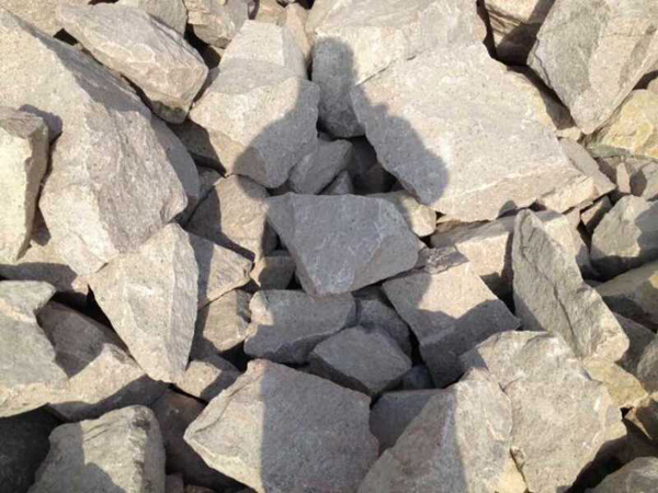 玄武岩(辉绿岩,安山岩,花岗岩)碎石生产线设备组合与匹配玄武岩硬度较